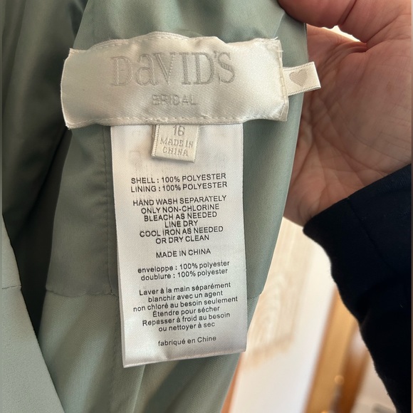 NWT! David’s Bridal High-Neck Bridesmaid or Prom Dress in Dusty Sage - Picture 7 of 7